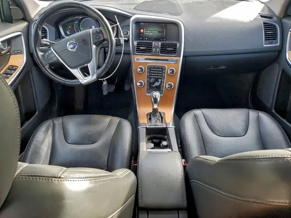 YV440MDU0H2178154 2017 VOLVO XC60 - Image 8