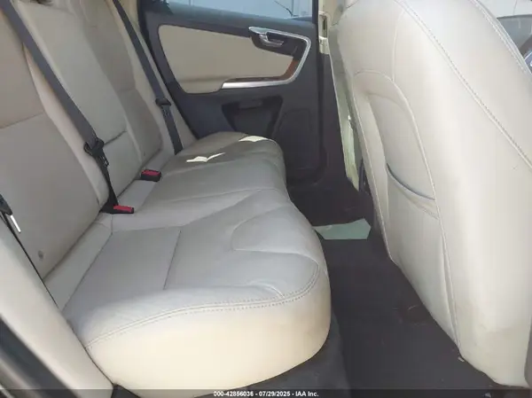 YV440MDU0H2188750 2017 VOLVO XC60 - Image 8