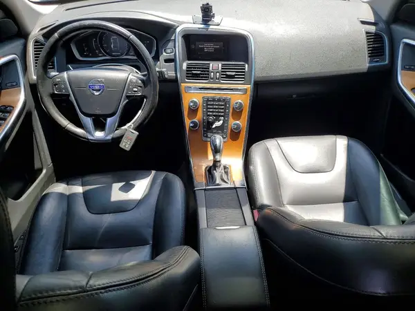 YV440MDU1H2120831 2017 VOLVO XC60 - Image 8
