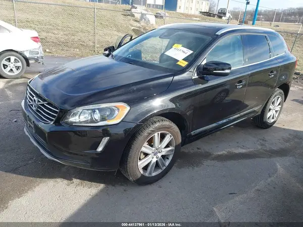 YV440MDU1H2148967 2017 VOLVO XC60 - Image 2