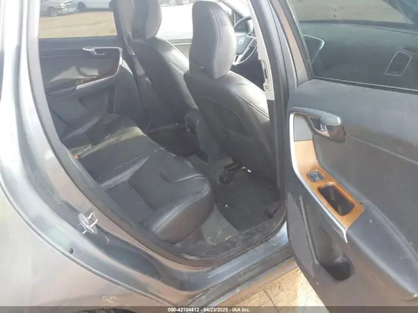 YV440MDU1H2199868 2017 VOLVO XC60 - Image 8