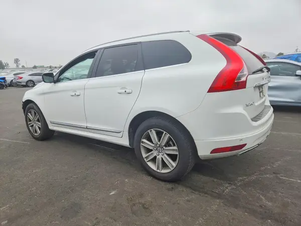 YV440MDU2H2009432 2017 VOLVO XC60 - Image 2