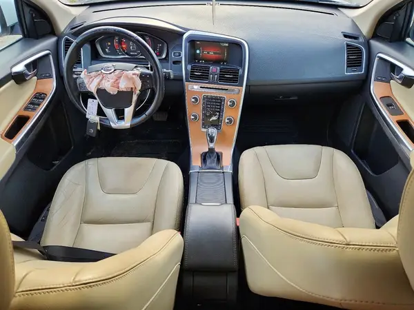 YV440MDU2H2043659 2017 VOLVO XC60 - Image 8