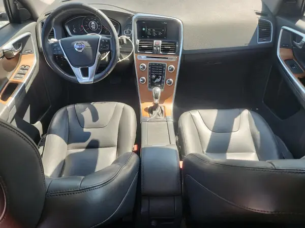 YV440MDU3H2006460 2017 VOLVO XC60 - Image 8