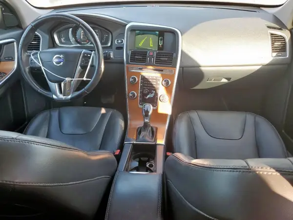 YV440MDU3H2008161 2017 VOLVO XC60 - Image 8