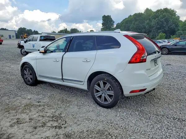 YV440MDU3H2041421 2017 VOLVO XC60 - Image 2
