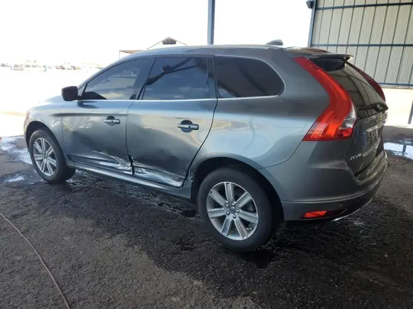 YV440MDU3H2063970 2017 VOLVO XC60 - Image 2