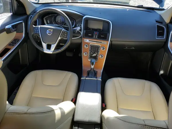 YV440MDU3H2107269 2017 VOLVO XC60 - Image 8