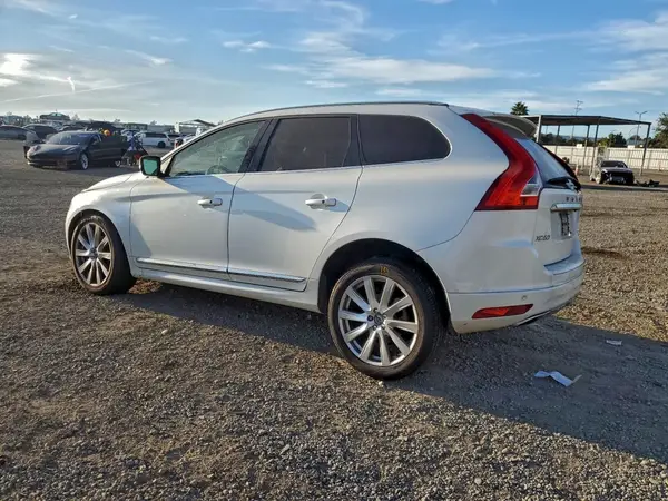 YV440MDU3H2192310 2017 VOLVO XC60 - Image 2