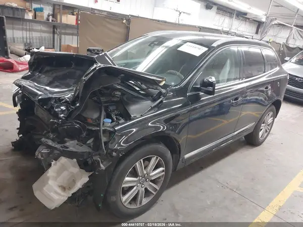YV440MDU4H2010632 2017 VOLVO XC60 - Image 2