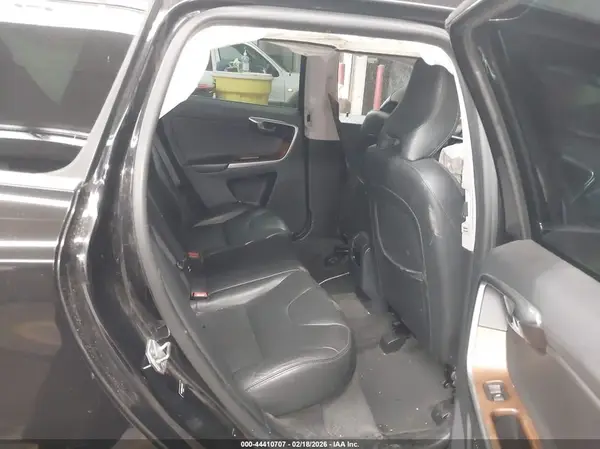 YV440MDU4H2010632 2017 VOLVO XC60 - Image 8