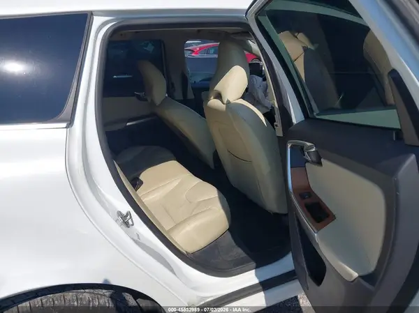 YV440MDU4H2038768 2017 VOLVO XC60 - Image 8