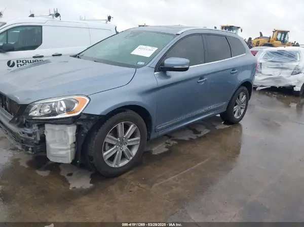 YV440MDU4H2156934 2017 VOLVO XC60 - Image 2