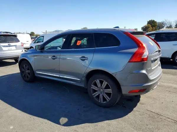 YV440MDU5H2006881 2017 VOLVO XC60 - Image 2