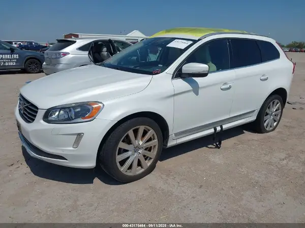 YV440MDU5H2061606 2017 VOLVO XC60 - Image 2