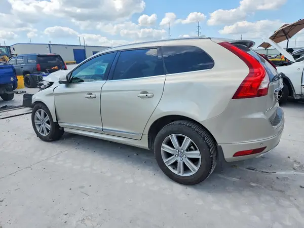 YV440MDU5H2121044 2017 VOLVO XC60 - Image 2