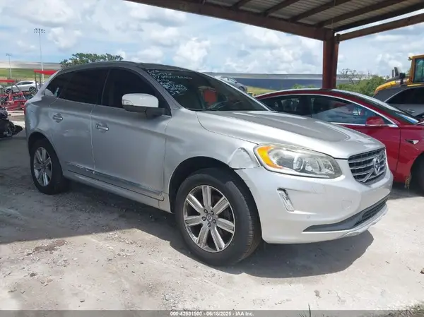 YV440MDU5H2132772 2017 VOLVO XC60 - Image 1