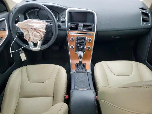 YV440MDU6H2036083 2017 VOLVO XC60 - Image 8