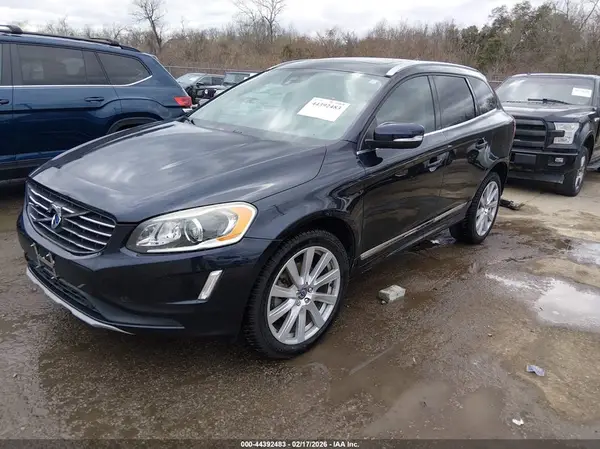 YV440MDU6H2105483 2017 VOLVO XC60 - Image 2