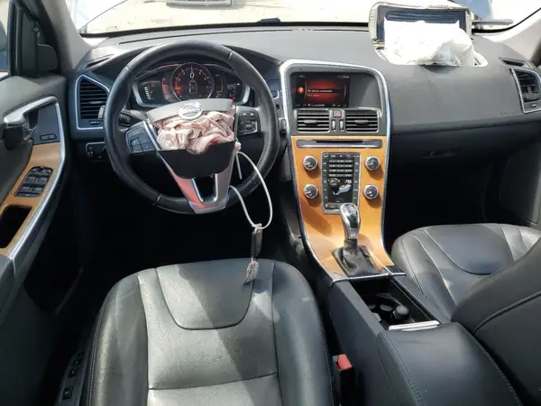 YV440MDU6H2154554 2017 VOLVO XC60 - Image 8