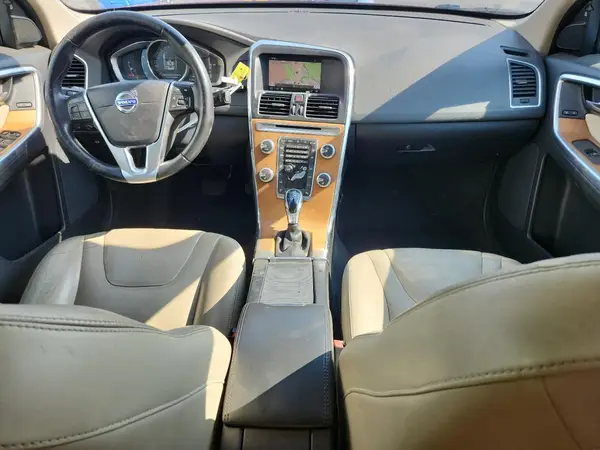 YV440MDU6H2223534 2017 VOLVO XC60 - Image 8