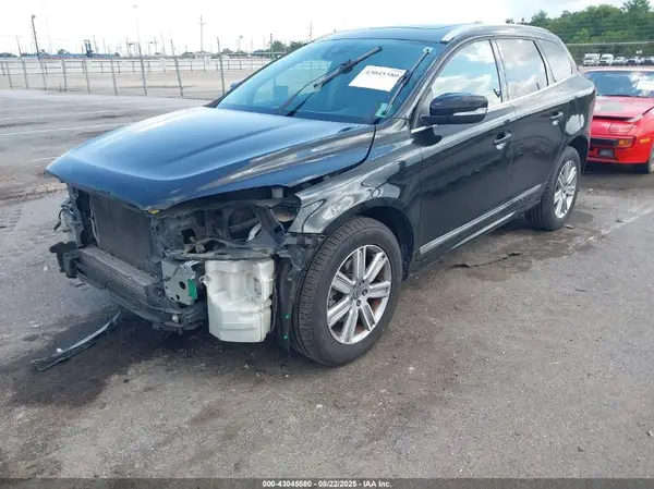 YV440MDU7H2005411 2017 VOLVO XC60 - Image 2