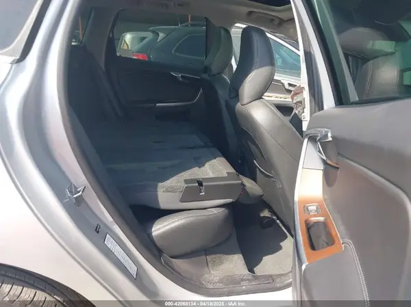 YV440MDU7H2008910 2017 VOLVO XC60 - Image 8