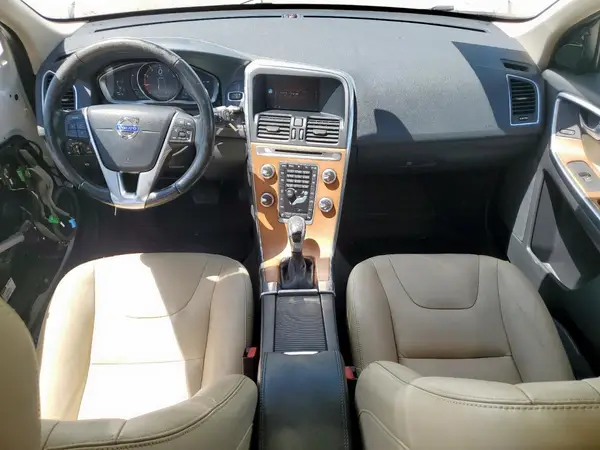 YV440MDU7H2039851 2017 VOLVO XC60 - Image 8