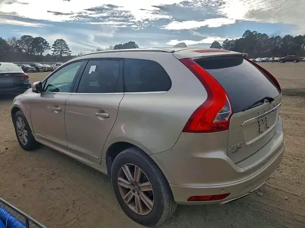 YV440MDU8H2018894 2017 VOLVO XC60 - Image 2