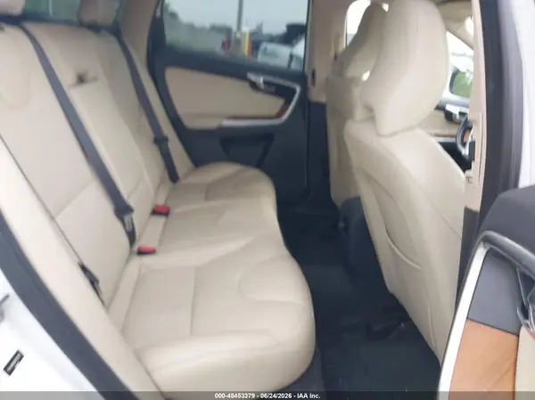 YV440MDU8H2192139 2017 VOLVO XC60 - Image 8