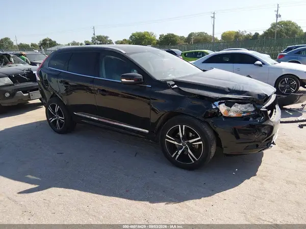 YV440MDU9H2068364 2017 VOLVO XC60 - Image 1