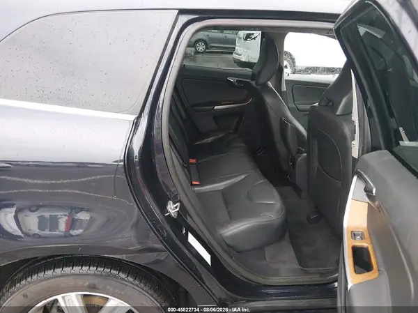 YV440MDU9H2153043 2017 VOLVO XC60 - Image 8