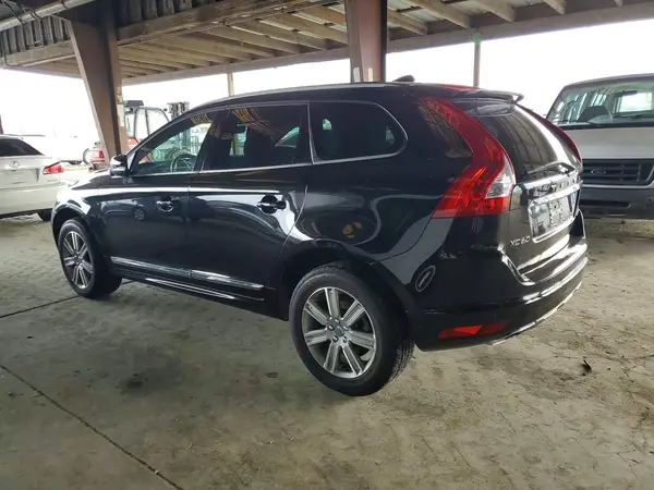 YV440MDUXH2067725 2017 VOLVO XC60 - Image 2