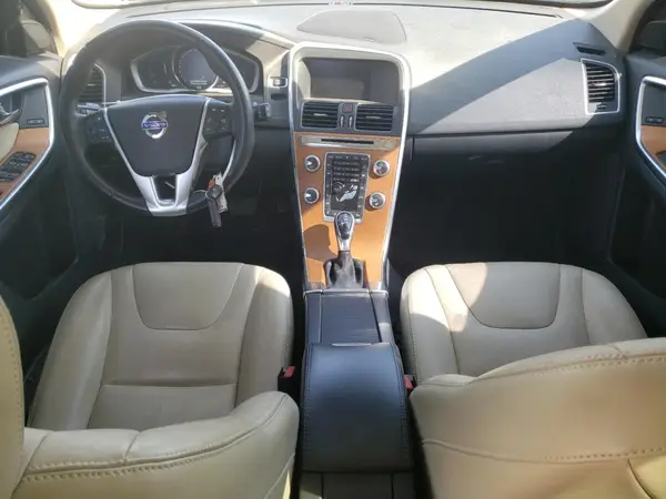 YV440MDUXH2211693 2017 VOLVO XC60 - Image 8