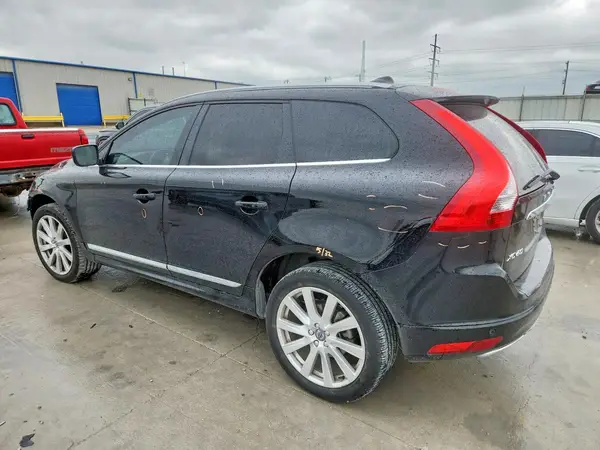 YV440MDUXH2221902 2017 VOLVO XC60 - Image 2