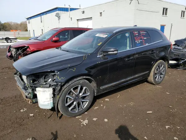 YV440MRK0H2062850 2017 VOLVO XC60 - Image 1