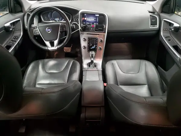 YV440MRKXH2202239 2017 VOLVO XC60 - Image 8