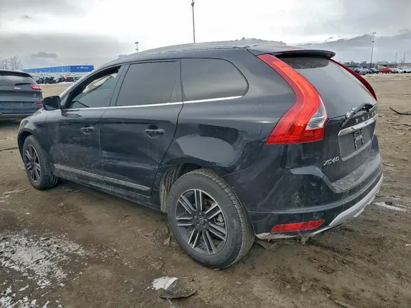 YV440MRR0H2027545 2017 VOLVO XC60 - Image 2