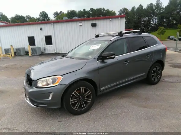 YV440MRR0H2094310 2017 VOLVO XC60 - Image 2