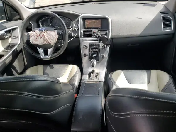 YV440MRR0H2122722 2017 VOLVO XC60 - Image 8