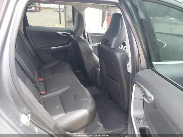 YV440MRR1H2024699 2017 VOLVO XC60 - Image 8
