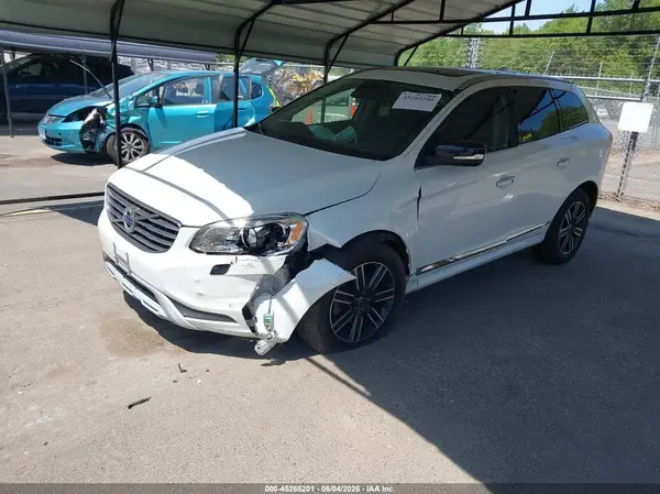 YV440MRR1H2111714 2017 VOLVO XC60 - Image 2