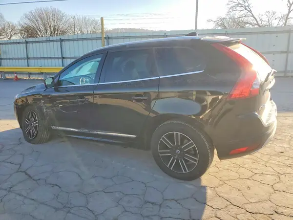 YV440MRR2H2147377 2017 VOLVO XC60 - Image 2