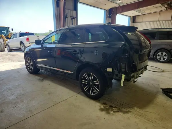 YV440MRR3H2024574 2017 VOLVO XC60 - Image 2