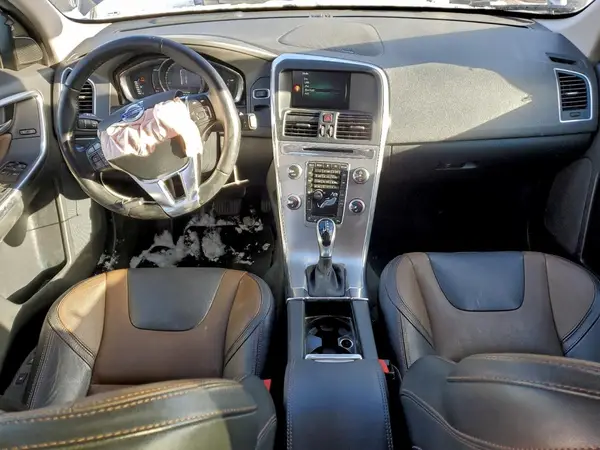 YV440MRR3H2075427 2017 VOLVO XC60 - Image 8