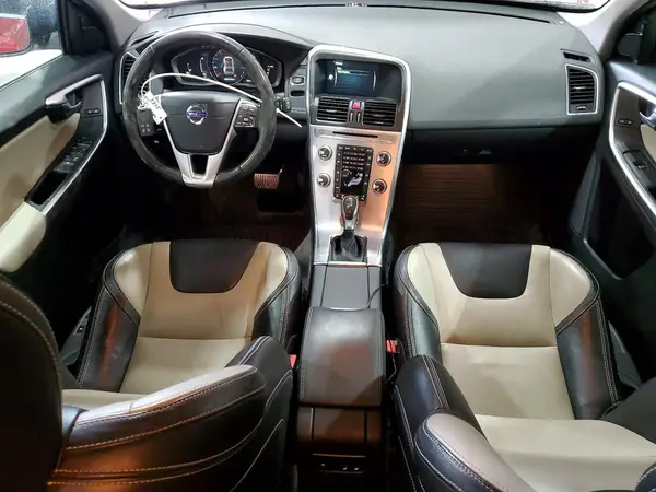 YV440MRR4H2077719 2017 VOLVO XC60 - Image 8