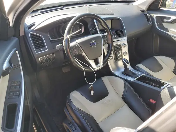 YV440MRR4H2097534 2017 VOLVO XC60 - Image 8
