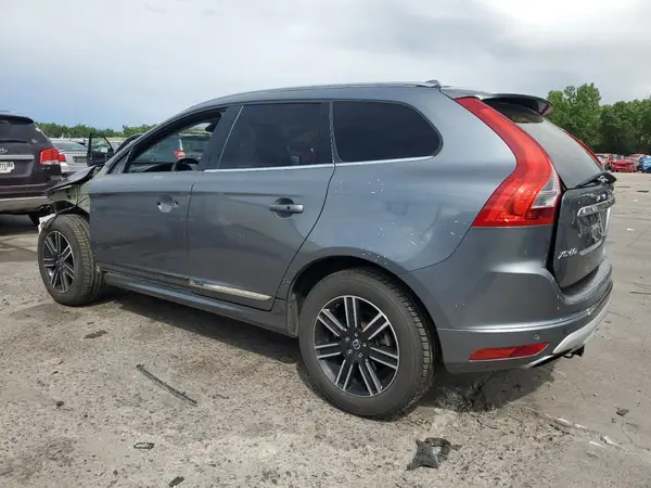 YV440MRR6H2160827 2017 VOLVO XC60 - Image 2