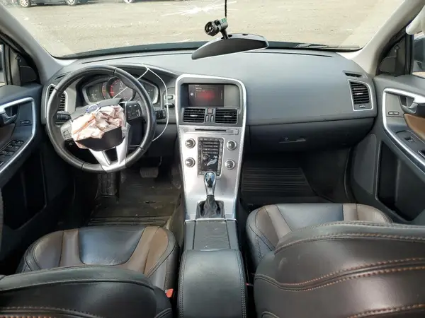 YV440MRR7H2077861 2017 VOLVO XC60 - Image 8