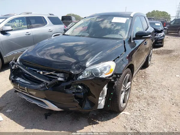 YV440MRR7H2079870 2017 VOLVO XC60 - Image 2
